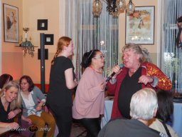 Karinchen und Hansi P. im GH Timo am 5.12.2025